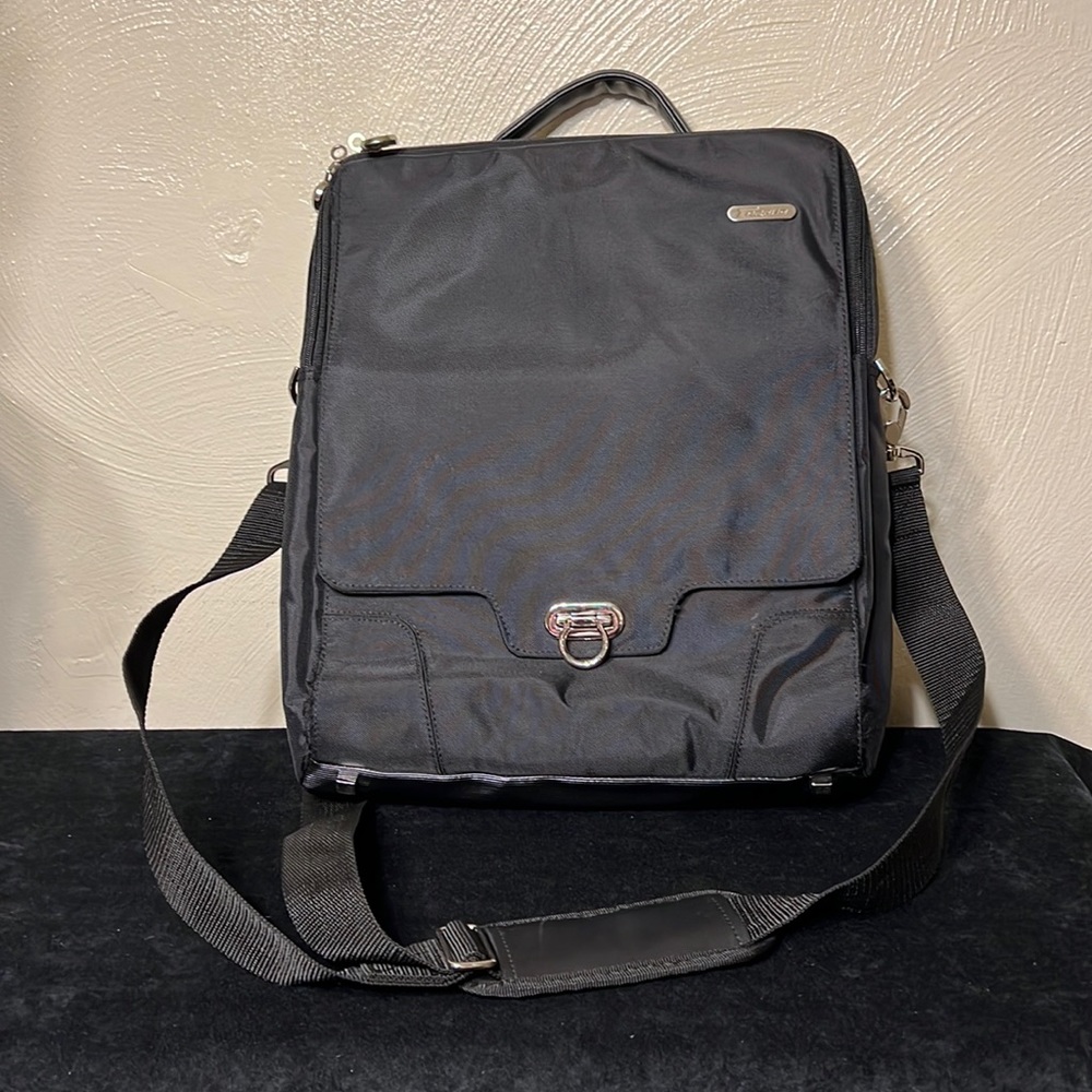 Targus laptop back pack bag
